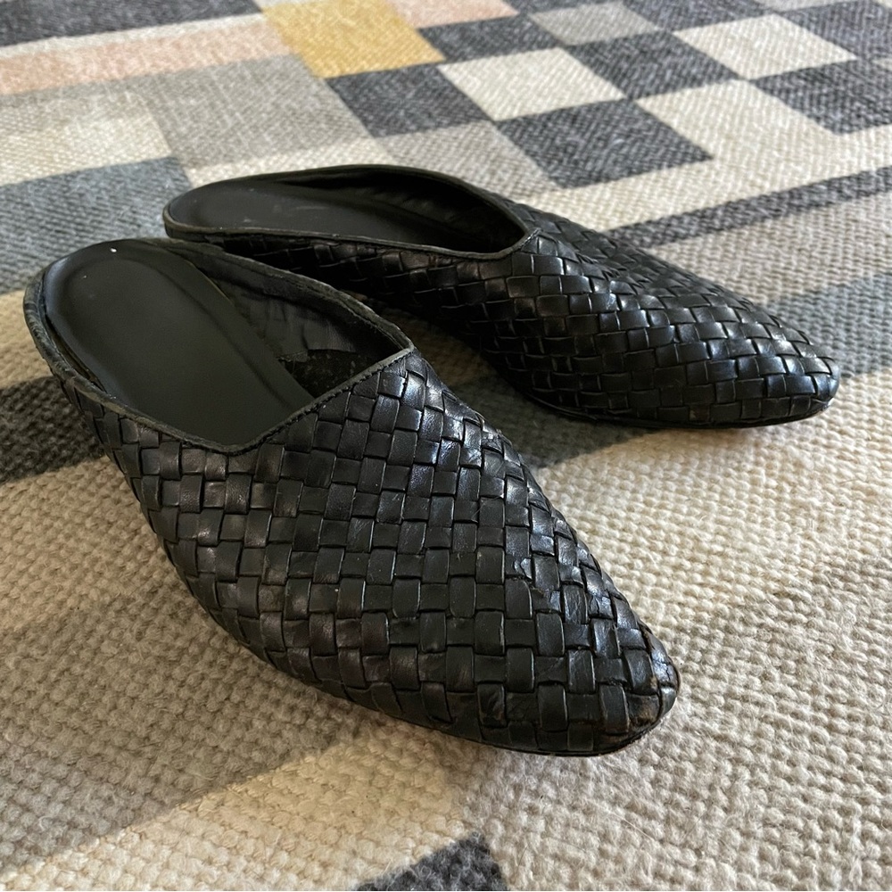 Vintage leather woven mules